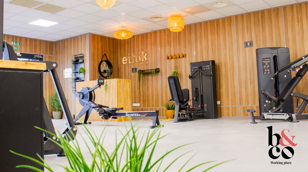 alle de sport dans un espace de coworking Bureaux & Co, exemple des services bien-être proposés aux résidents